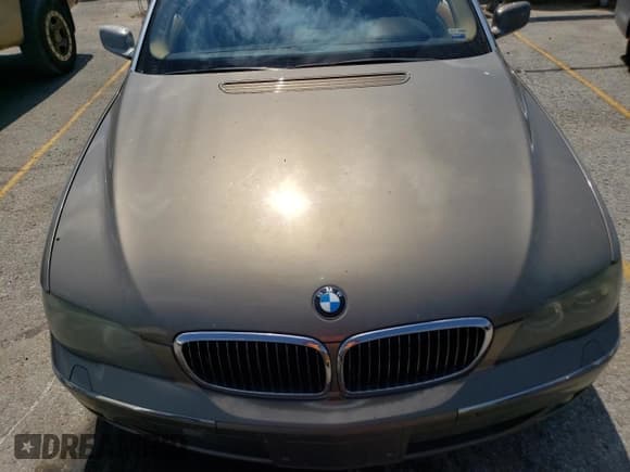 ✅ 2006 BMW 7 Series 750Li • VIN: WBAHN83566DT29200 • Лот: 69938814. Опубликован ранее на Copart с пробегом 197 367 миль. Бесплатный доступ к архиву аукционных продаж из США и подробный отчёт об истории автомобиля на DreamBid. Изображение 11.