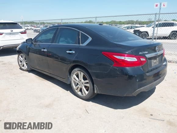 ✅ 2017 Nissan Altima SL • VIN: 1N4BL3AP1HC277432 • Lot: 41996670. Listed on IAAI with 139,446 mi. Free auction sales archive from the USA and detailed vehicle history report at DreamBid. Image 3.