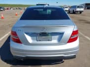 ✅ 2013 Mercedes-Benz C 250 Sport • VIN: WDDGF4HB9DA873732 • Lot: 41755981. Wystawiony na IAAI z przebiegiem 82 181 mil. Bezpłatny archiwum sprzedaży aukcyjnych z USA i szczegółowy raport historii pojazdu na DreamBid. Zdjęcie 16.