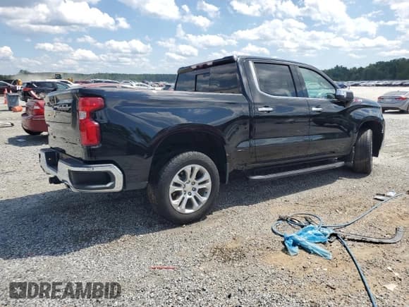 ✅ 2022 Chevrolet Silverado 1500 LTZ • VIN: 3GCUDGET6NG677610 • Lot: 69472375. Wystawiony na Copart z przebiegiem 36 697 mil. Bezpłatny archiwum sprzedaży aukcyjnych z USA i szczegółowy raport historii pojazdu na DreamBid. Zdjęcie 3.