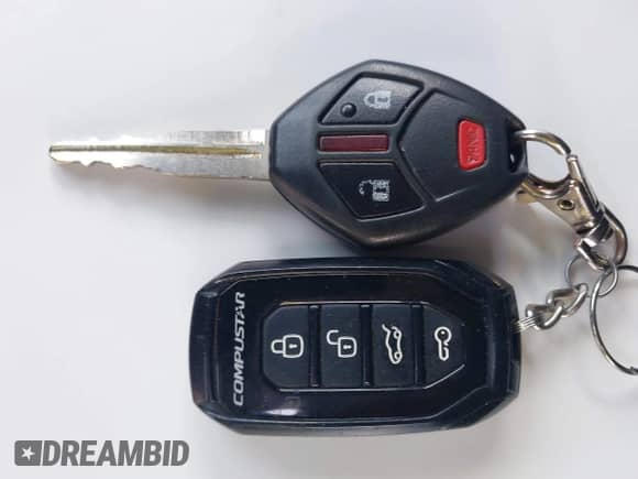 2013 Mitsubishi Outlander ES z VIN 4A4AR3AU8DE011083, wystawiony jako IAAI lot #43124485 z przebiegiem 90 264 mil mil oraz . Historia ofert i sprzedaży dostępna na DreamBid. Obrazek 11.