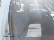 ✅ 2002 Toyota Tundra • VIN: 5TBJN32142S294461 • Лот: 42827247. Опубликован ранее на IAAI с пробегом 202 338 миль. Бесплатный доступ к архиву аукционных продаж из США и подробный отчёт об истории автомобиля на DreamBid. Изображение 8.