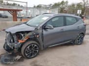 ✅ 2022 Chevrolet Bolt EUV Premier • VIN: 1G1FZ6S04N4132395 • Лот: 43819364. Опубликован ранее на IAAI с пробегом 57 770 миль. Бесплатный доступ к архиву аукционных продаж из США и подробный отчёт об истории автомобиля на DreamBid. Изображение 2.