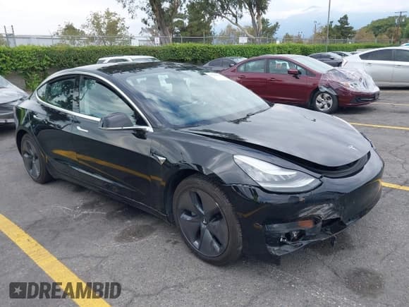 ✅ 2020 Tesla Model 3 Standard Range Plus • VIN: 5YJ3E1EA2LF739107 • Lot: 43229633. Wystawiony na IAAI z przebiegiem 96 666 mil. Bezpłatny archiwum sprzedaży aukcyjnych z USA i szczegółowy raport historii pojazdu na DreamBid. Zdjęcie 1.