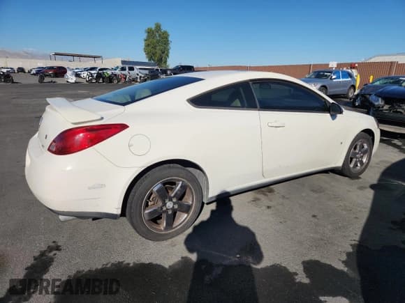 ✅ 2007 Pontiac G6 GT • VIN: 1G2ZH18N274260784 • Lot: 86267525. Wystawiony na Copart z przebiegiem 196 886 mil. Bezpłatny archiwum sprzedaży aukcyjnych z USA i szczegółowy raport historii pojazdu na DreamBid. Zdjęcie 3.