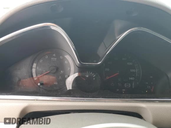 ✅ 2016 Chevrolet Traverse LS • VIN: 1GNKRFED1GJ252204 • Lot: 71549334. Wystawiony na Copart z przebiegiem 208 569 mil. Bezpłatny archiwum sprzedaży aukcyjnych z USA i szczegółowy raport historii pojazdu na DreamBid. Zdjęcie 9.