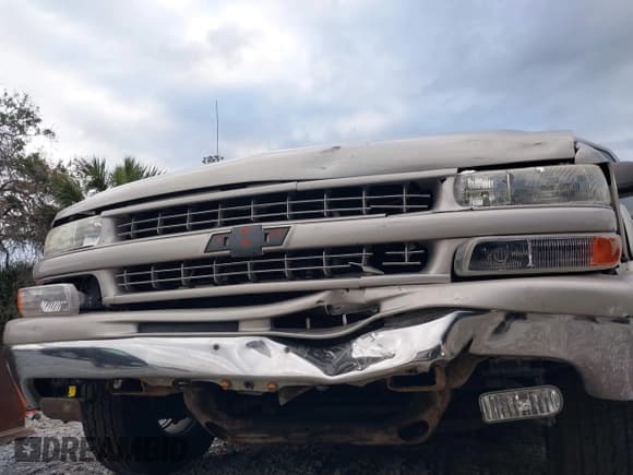 ✅ 2004 Chevrolet Suburban LS • VIN: 3GNEC16Z64G300451 • Лот: 41316787. Опубликован ранее на IAAI с пробегом 255 886 миль. Бесплатный доступ к архиву аукционных продаж из США и подробный отчёт об истории автомобиля на DreamBid. Изображение 15.