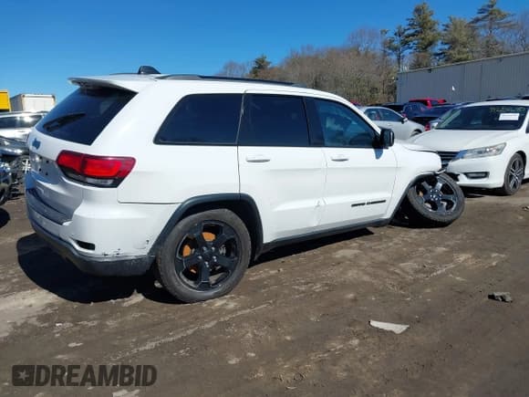 ✅ 2019 Jeep Grand Cherokee Upland • VIN: 1C4RJFAG6KC641920 • Lot: 41661759. Listed on IAAI with 99,785 mi. Free auction sales archive from the USA and detailed vehicle history report at DreamBid. Image 4.