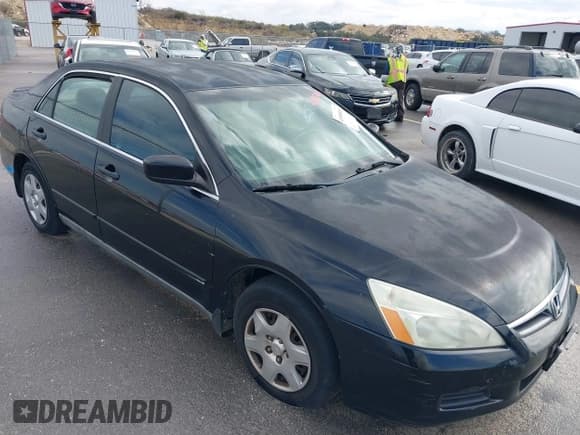 ✅ 2007 Honda Accord LX • VIN: 3HGCM56467G710441 • Lot: 41400683. Listed on IAAI with 240,391 mi. Free auction sales archive from the USA and detailed vehicle history report at DreamBid. Image 1.