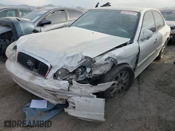 2004 Hyundai Sonata GLS z VIN KMHWF35H34A967805, wystawiony jako Copart lot #84976714 z przebiegiem 126 514 mil mil oraz Nie do naprawy • Non repairable. Historia ofert i sprzedaży dostępna na DreamBid. Obrazek 1.