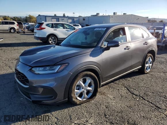✅ 2025 Honda HR-V LX • VIN: 3CZRZ1H35SM724584 • Lot: 87301625. Listed on Copart with 4,396 mi. Free auction sales archive from the USA and detailed vehicle history report at DreamBid. Image 1.