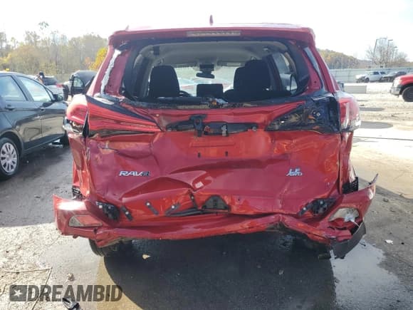 ✅ 2017 Toyota RAV4 LE • VIN: JTMBFREVXHJ170565 • Лот: 91215745. Опубликован ранее на Copart с пробегом 102 456 миль. Бесплатный доступ к архиву аукционных продаж из США и подробный отчёт об истории автомобиля на DreamBid. Изображение 6.