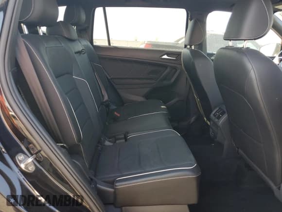 ✅ 2023 Volkswagen Tiguan SEL R-Line • VIN: 3VV4B7AX7PM017094 • Lot: 68042445. Listed on Copart with 39,417 mi. Free auction sales archive from the USA and detailed vehicle history report at DreamBid. Image 11.