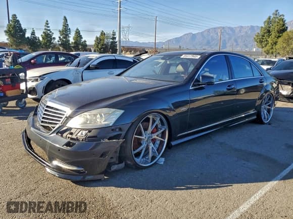 ✅ 2013 Mercedes-Benz S 550 • VIN: WDDNG7DB9DA498162 • Лот: 94417945. Опубликован ранее на Copart с пробегом Не указан. Бесплатный доступ к архиву аукционных продаж из США и подробный отчёт об истории автомобиля на DreamBid. Изображение 1.