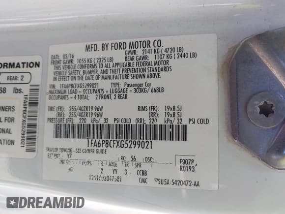 ✅ 2016 Ford Mustang GT • VIN: 1FA6P8CFXG5299021 • Lot: 42182362. Wystawiony na IAAI z przebiegiem 129 709 mil. Bezpłatny archiwum sprzedaży aukcyjnych z USA i szczegółowy raport historii pojazdu na DreamBid. Zdjęcie 9.