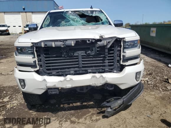 ✅ 2018 Chevrolet Silverado 1500 LTZ • VIN: 3GCUKSEJ7JG251071 • Lot: 54861685. Wystawiony na Copart z przebiegiem 123 157 mil. Bezpłatny archiwum sprzedaży aukcyjnych z USA i szczegółowy raport historii pojazdu na DreamBid. Zdjęcie 5.