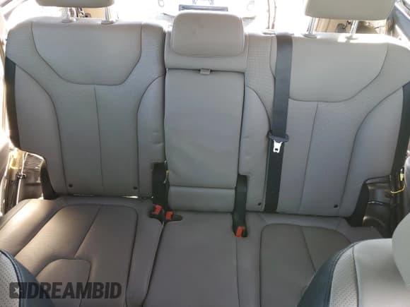 ✅ 2020 Hyundai Santa Fe Limited • VIN: 5NMS53AAXLH272238 • Lot: 82587163. Wystawiony na Copart z przebiegiem 25 421 mil. Bezpłatny archiwum sprzedaży aukcyjnych z USA i szczegółowy raport historii pojazdu na DreamBid. Zdjęcie 10.