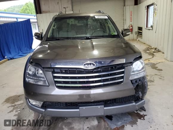 ✅ 2009 Kia Borrego EX • VIN: KNDJH741X95039882 • Лот: 58904485. Опубликован ранее на Copart с пробегом 131 014 миль. Бесплатный доступ к архиву аукционных продаж из США и подробный отчёт об истории автомобиля на DreamBid. Изображение 5.