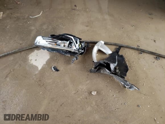 ✅ 2014 Audi RS 5 • VIN: WUAC6AFR0EA901641 • Lot: 45468954. Listed on Copart with 70,186 mi. Free auction sales archive from the USA and detailed vehicle history report at DreamBid. Image 12.