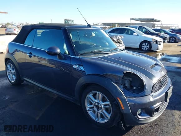 ✅ 2012 MINI Convertible S • VIN: WMWZP3C53CT550336 • Лот: 40857283. Опубликован ранее на IAAI с пробегом 51 111 миль. Бесплатный доступ к архиву аукционных продаж из США и подробный отчёт об истории автомобиля на DreamBid. Изображение 1.