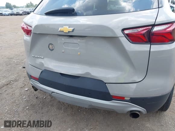 ✅ 2021 Chevrolet Blazer LT • VIN: 3GNKBCRS1MS506581 • Lot: 42786713. Listed on IAAI with 135,432 mi. Free auction sales archive from the USA and detailed vehicle history report at DreamBid. Image 19.