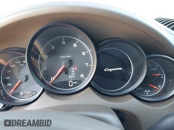 ✅ 2011 Porsche Cayenne • VIN: WP1AA2A26BLA09038 • Lot: 42559242. Wystawiony na IAAI z przebiegiem 187 704 mil. Bezpłatny archiwum sprzedaży aukcyjnych z USA i szczegółowy raport historii pojazdu na DreamBid. Zdjęcie 7.