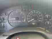 2003 Chevrolet Blazer LS z VIN 1GNCT18X83K175026, wystawiony jako Copart lot #64382535 z przebiegiem 200 297 mil mil oraz Czysty tytuł • Clean title. Historia ofert i sprzedaży dostępna na DreamBid. Obrazek 8.