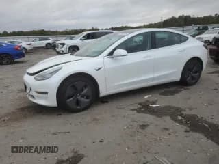 ✅ 2020 Tesla Model 3 Standard Range Plus • VIN: 5YJ3E1EA1LF590625 • Lot: 86332245. Wystawiony na Copart z przebiegiem 156 112 mil. Bezpłatny archiwum sprzedaży aukcyjnych z USA i szczegółowy raport historii pojazdu na DreamBid. Zdjęcie 1.