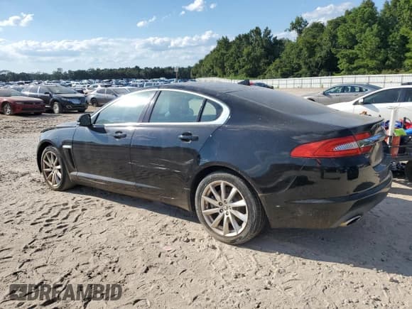 ✅ 2013 Jaguar XF RWD • VIN: SAJWA0ES7DPS74392 • Лот: 71118095. Опубликован ранее на Copart с пробегом Не указан. Бесплатный доступ к архиву аукционных продаж из США и подробный отчёт об истории автомобиля на DreamBid. Изображение 2.