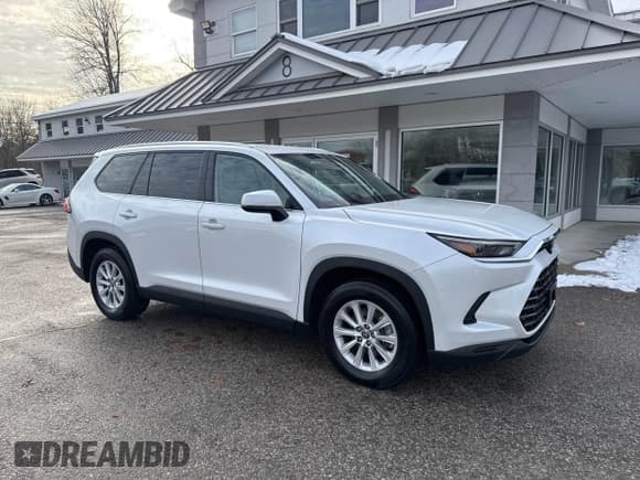 ✅ 2024 Toyota Highlander XLE • VIN: 5TDAAAB55RS009139 • Лот: 43883259. Опубликован ранее на IAAI с пробегом 58 910 миль. Бесплатный доступ к архиву аукционных продаж из США и подробный отчёт об истории автомобиля на DreamBid. Изображение 1.