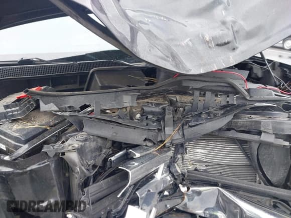 ✅ 2022 Chevrolet Silverado 1500 LTZ • VIN: 3GCUYGED6NG153001 • Lot: 43560026. Wystawiony na IAAI z przebiegiem 77 934 mil. Bezpłatny archiwum sprzedaży aukcyjnych z USA i szczegółowy raport historii pojazdu na DreamBid. Zdjęcie 10.