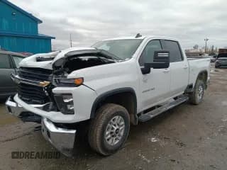 ✅ 2024 Chevrolet Silverado 2500HD LT • VIN: 1GC4YNE7XRF121335 • Lot: 86325615. Listed on Copart with 19,637 mi. Free auction sales archive from the USA and detailed vehicle history report at DreamBid. Image 1.