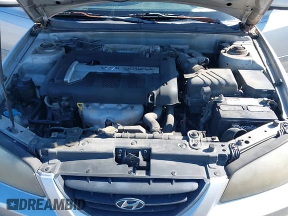 ✅ 2004 Hyundai Elantra GLS • VIN: KMHDN46DX4U740461 • Lot: 41602000. Wystawiony na IAAI z przebiegiem 201 277 mil. Bezpłatny archiwum sprzedaży aukcyjnych z USA i szczegółowy raport historii pojazdu na DreamBid. Zdjęcie 10.