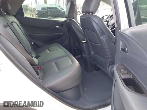 ✅ 2019 Chevrolet Bolt EV Premier • VIN: 1G1FZ6S07K4127056 • Lot: 41269560. Wystawiony na IAAI z przebiegiem 105 990 mil. Bezpłatny archiwum sprzedaży aukcyjnych z USA i szczegółowy raport historii pojazdu na DreamBid. Zdjęcie 8.