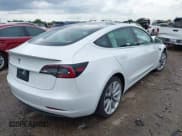 ✅ 2019 Tesla Model 3 Mid Range • VIN: 5YJ3E1EA1KF315142 • Лот: 43001255. Опубликован ранее на IAAI с пробегом Не указан. Бесплатный доступ к архиву аукционных продаж из США и подробный отчёт об истории автомобиля на DreamBid. Изображение 4.