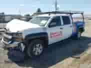 2017 Chevrolet Silverado 1500 LT с VIN 3GCUKREC3HG217603, выставлен на аукционе IAAI как лот 42976100 с пробегом 130 995 миль миль и . История ставок и продаж доступна на DreamBid. Изображение 18.