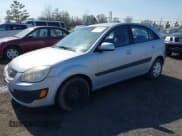 ✅ 2009 Kia Rio SX • VIN: KNADE243X96517588 • Лот: 41794810. Опубликован ранее на IAAI с пробегом 109 474 миль. Бесплатный доступ к архиву аукционных продаж из США и подробный отчёт об истории автомобиля на DreamBid. Изображение 17.