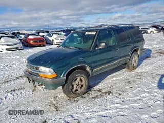 ✅ 1998 Chevrolet Blazer LS • VIN: 1GNDT13W1W2227524 • Lot: 95019815. Listed on Copart with 179,761 mi. Free auction sales archive from the USA and detailed vehicle history report at DreamBid. Image 1.