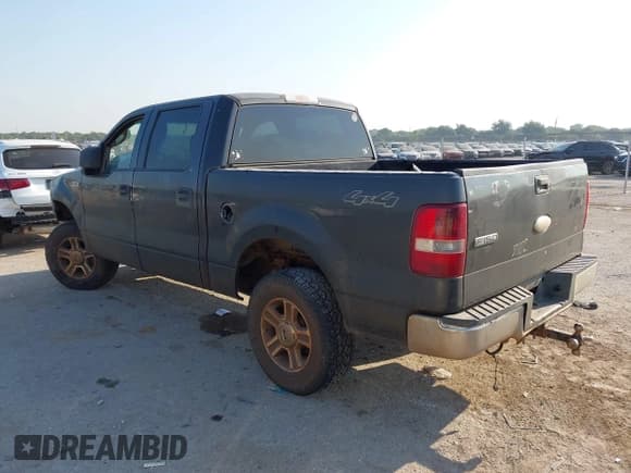 ✅ 2006 Ford F-150 XLT • VIN: 1FTRW14W06FB72688 • Lot: 43240777. Wystawiony na IAAI z przebiegiem 205 379 mil. Bezpłatny archiwum sprzedaży aukcyjnych z USA i szczegółowy raport historii pojazdu na DreamBid. Zdjęcie 3.
