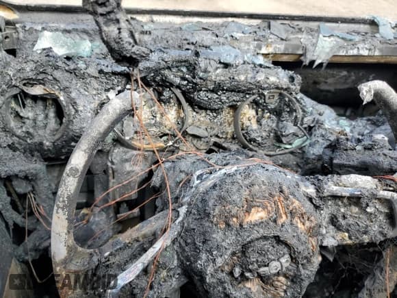 ✅ 2021 Jeep Wrangler Unlimited Sahara • VIN: 1C4HJXEG7MW593969 • Лот: 74041454. Опубликован ранее на Copart с пробегом Не указан. Бесплатный доступ к архиву аукционных продаж из США и подробный отчёт об истории автомобиля на DreamBid. Изображение 9.