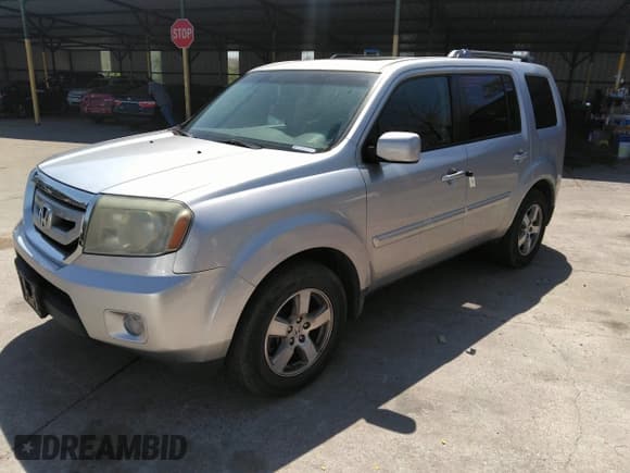 ✅ 2010 Honda Pilot EX-L • VIN: 5FNYF3H54AB006261 • Lot: 42009415. Listed on IAAI with 259,747 mi. Free auction sales archive from the USA and detailed vehicle history report at DreamBid. Image 17.