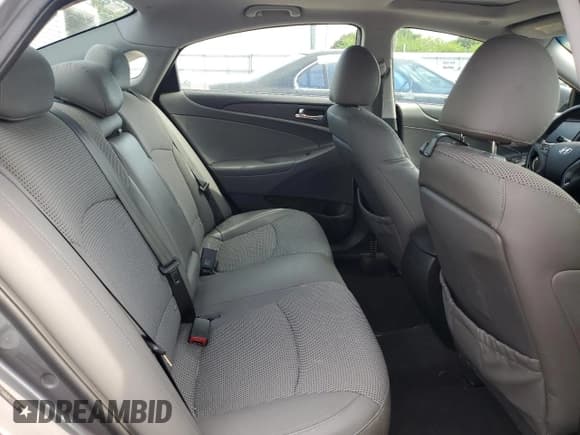 ✅ 2011 Hyundai Sonata SE • VIN: 5NPEC4AB6BH231088 • Lot: 67843344. Listed on Copart with 193,905 mi. Free auction sales archive from the USA and detailed vehicle history report at DreamBid. Image 10.