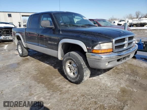 ✅ 2000 Dodge Dakota Sport • VIN: 1B7GG2AN5YS608922 • Lot: 45783305. Wystawiony na Copart z przebiegiem 148 064 mil. Bezpłatny archiwum sprzedaży aukcyjnych z USA i szczegółowy raport historii pojazdu na DreamBid. Zdjęcie 4.