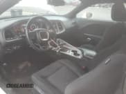 ✅ 2019 Dodge Challenger SXT • VIN: 2C3CDZAG8KH534657 • Lot: 73591142. Wystawiony na Copart z przebiegiem 77 588 mil. Bezpłatny archiwum sprzedaży aukcyjnych z USA i szczegółowy raport historii pojazdu na DreamBid. Zdjęcie 8.