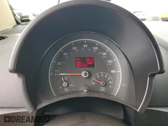 ✅ 2008 Volkswagen Beetle SE • VIN: 3VWRF31Y38M413855 • Lot: 70392625. Wystawiony na Copart z przebiegiem 76 261 mil. Bezpłatny archiwum sprzedaży aukcyjnych z USA i szczegółowy raport historii pojazdu na DreamBid. Zdjęcie 9.