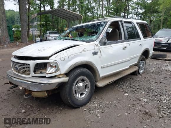 ✅ 2001 Ford Expedition Eddie Bauer • VIN: 1FMFU18L11LA21597 • Lot: 42740641. Wystawiony na IAAI z przebiegiem Nie podano. Bezpłatny archiwum sprzedaży aukcyjnych z USA i szczegółowy raport historii pojazdu na DreamBid. Zdjęcie 2.