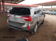 ✅ 2014 Kia Sorento SX Limited • VIN: 5XYKW4A71EG442992 • Lot: 43241023. Listed on IAAI with Not provided. Free auction sales archive from the USA and detailed vehicle history report at DreamBid. Image 4.