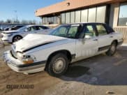 ✅ 1994 Buick Park Avenue • VIN: 1G4CW52L0RH618171 • Lot: 83529154. Listed on Copart with 109,001 mi. Free auction sales archive from the USA and detailed vehicle history report at DreamBid. Image 1.