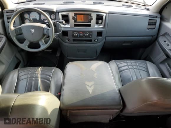 ✅ 2007 Dodge 1500 SLT • VIN: 1D7HA18N07J565591 • Лот: 85940854. Опубликован ранее на Copart с пробегом 215 958 миль. Бесплатный доступ к архиву аукционных продаж из США и подробный отчёт об истории автомобиля на DreamBid. Изображение 8.