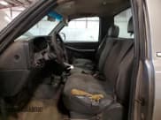 ✅ 2003 Chevrolet Silverado 2500HD Work Truck • VIN: 1GCHK24U43E132966 • Лот: 90258455. Опубликован ранее на Copart с пробегом 146 935 миль. Бесплатный доступ к архиву аукционных продаж из США и подробный отчёт об истории автомобиля на DreamBid. Изображение 7.